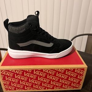 NIB VANS Range Exp Hi-Top Sneakers—Sz 8